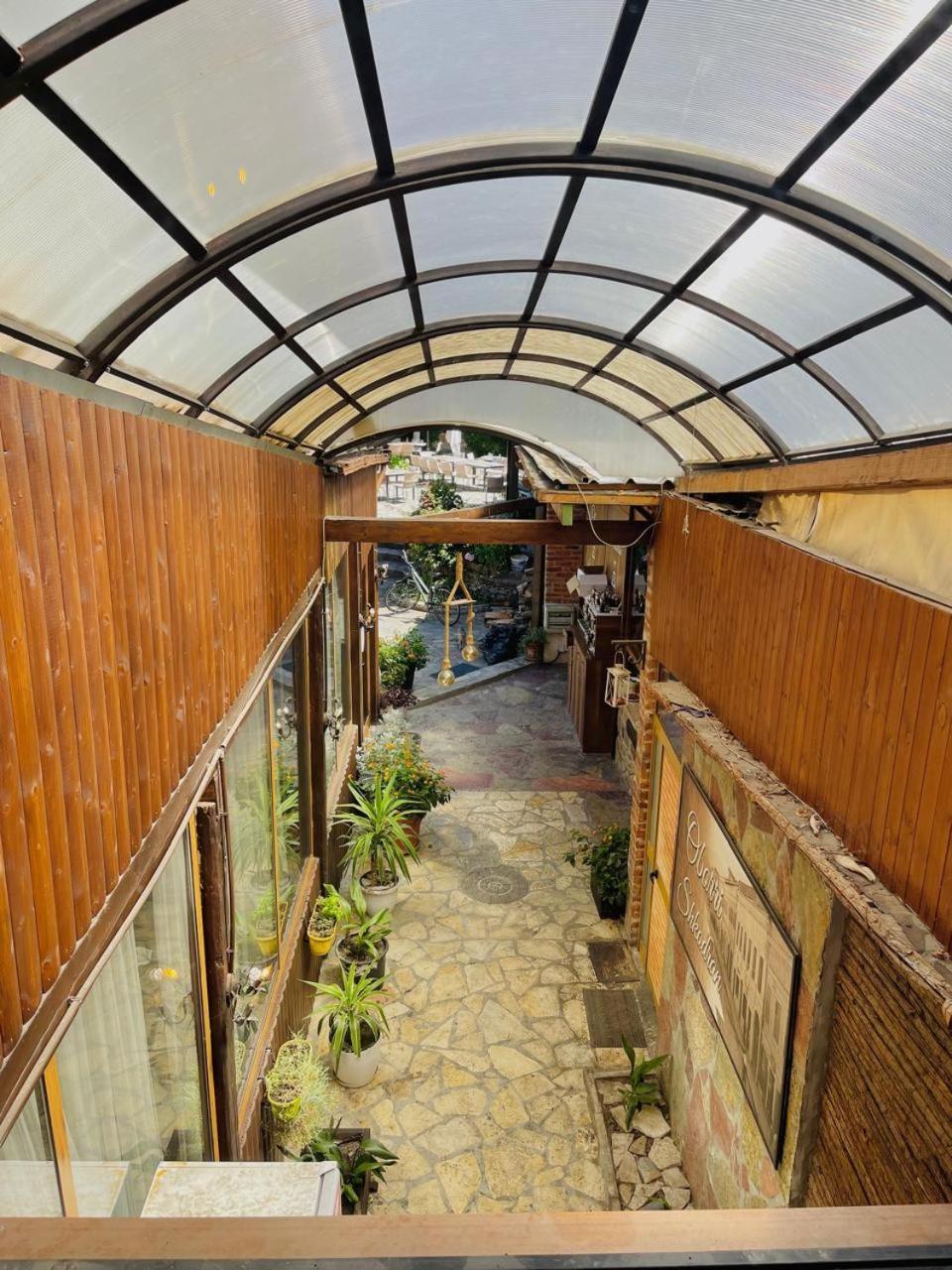 Oborri Shkodran Boutique 3*